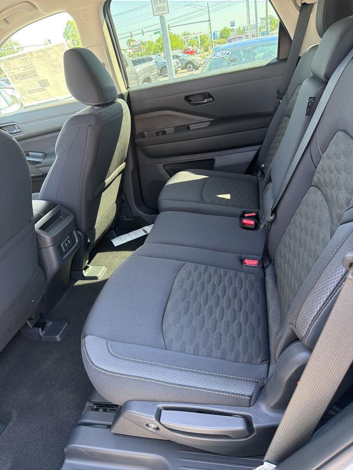 2026 Nissan Pathfinder SV Glen Burnie MD