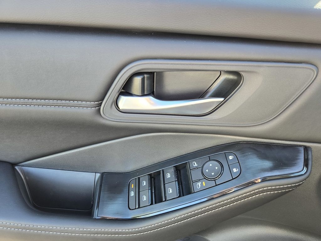 2026 Nissan Rogue Dark Armor Folsom CA
