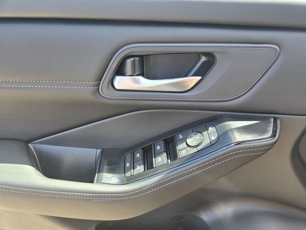 2026 Nissan Rogue Dark Armor Folsom CA