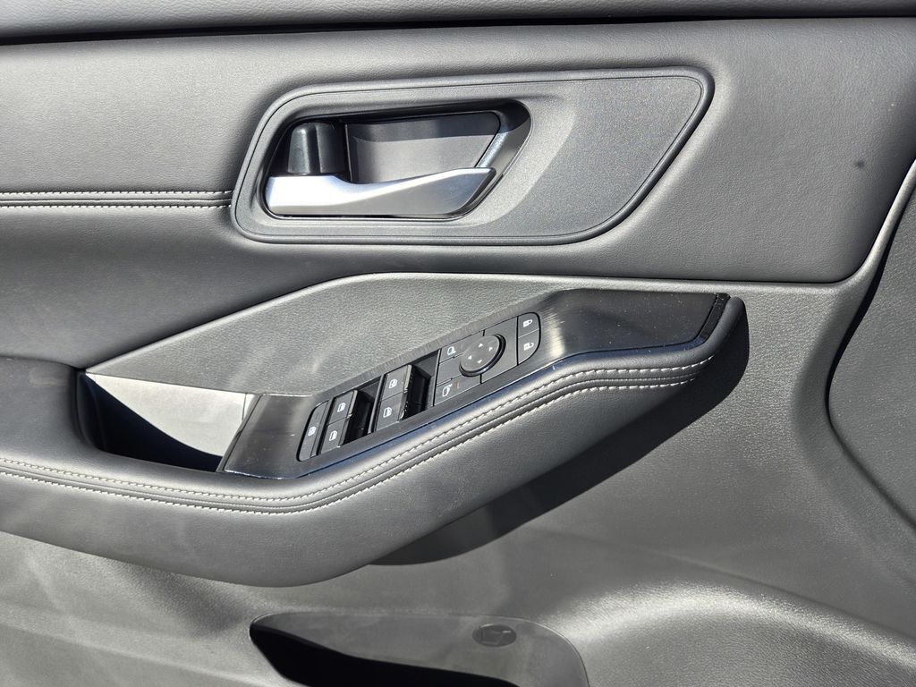 2026 Nissan Rogue Dark Armor Folsom CA