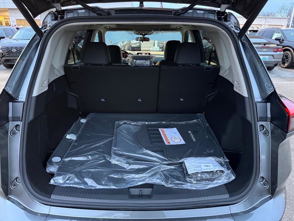 2026 Nissan Rogue Dark Armor Johnson City TN