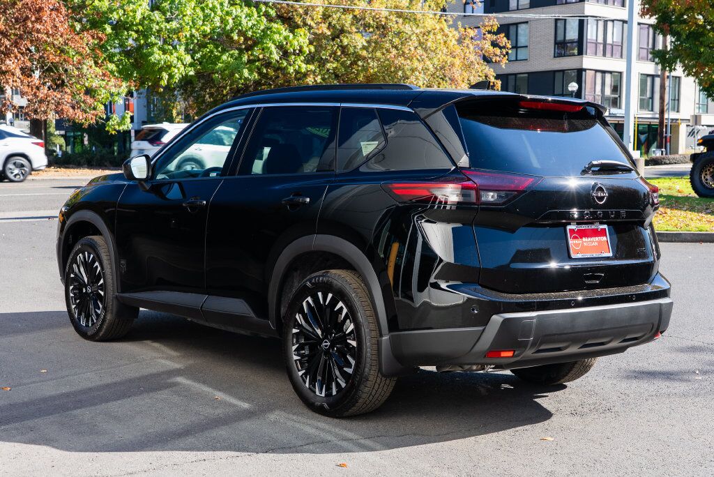 2026 Nissan Rogue Dark Armor Beaverton OR
