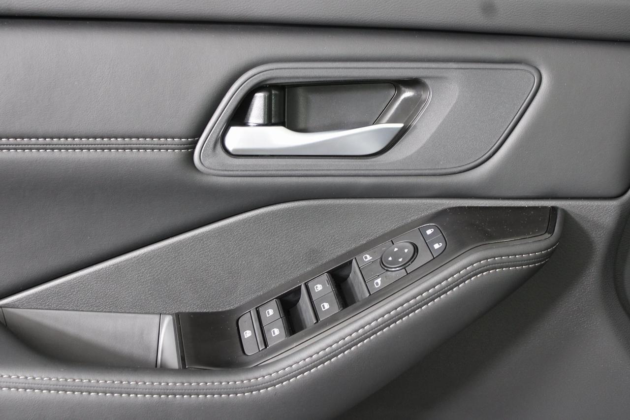 2026 Nissan Rogue Dark Armor Manassas VA