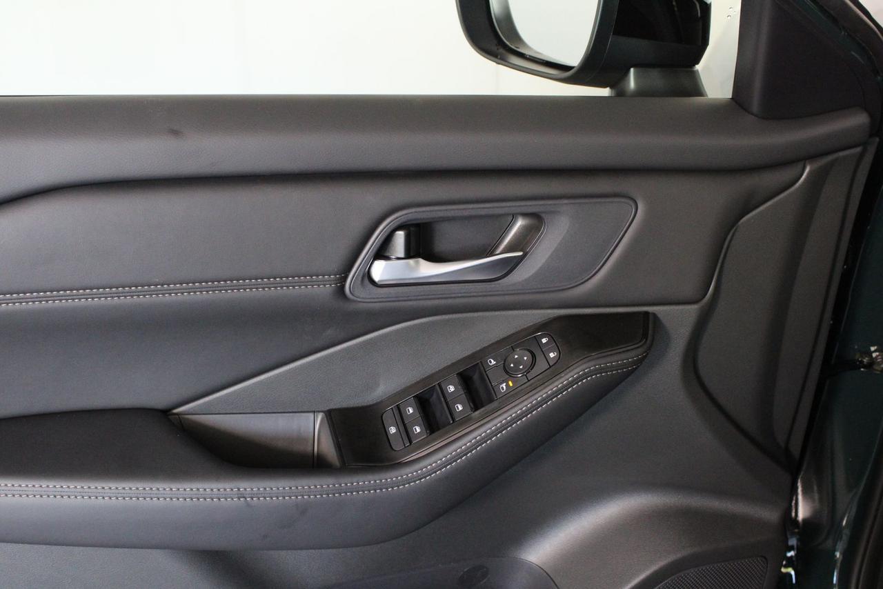 2026 Nissan Rogue Dark Armor Manassas VA