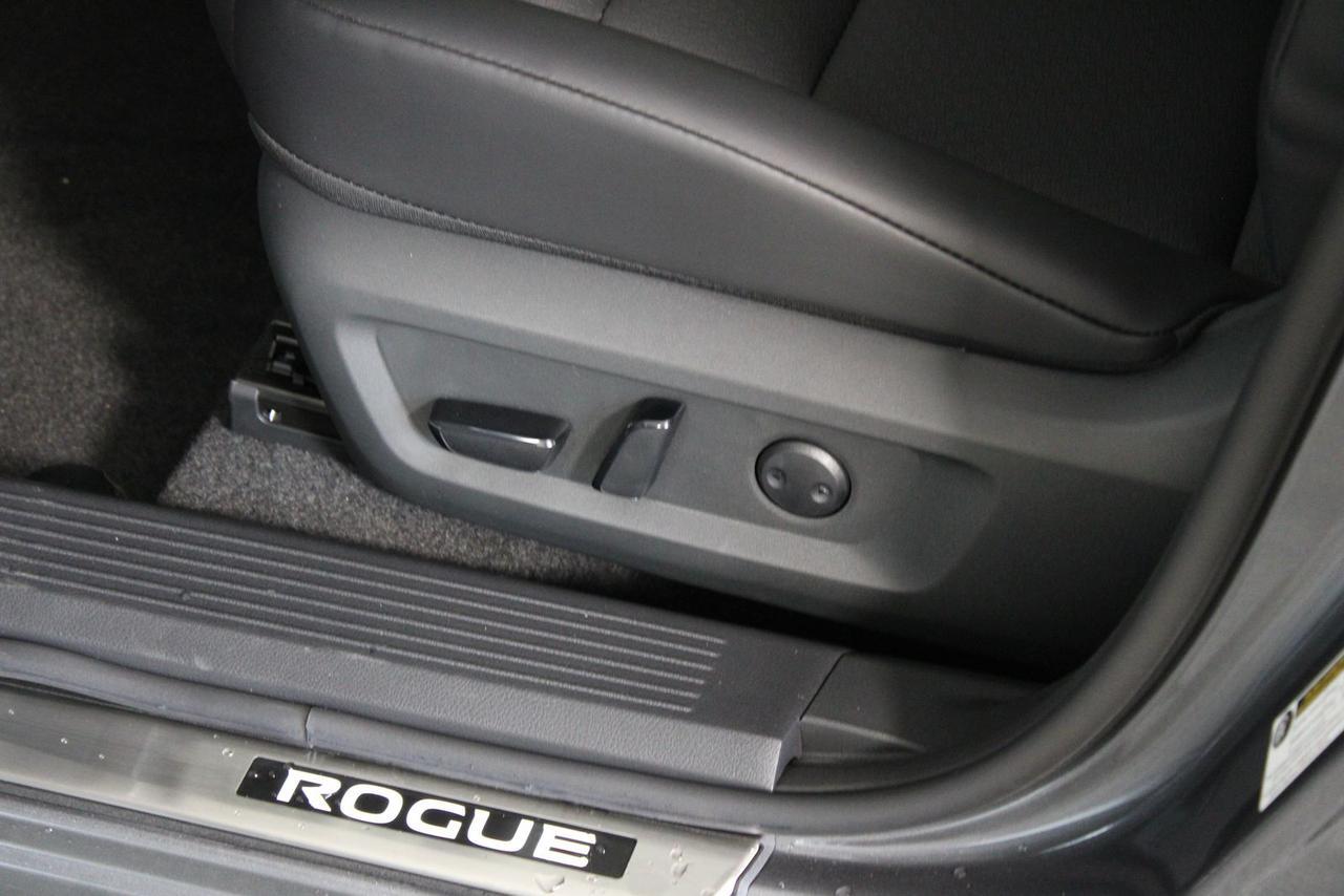 2026 Nissan Rogue Dark Armor Manassas VA