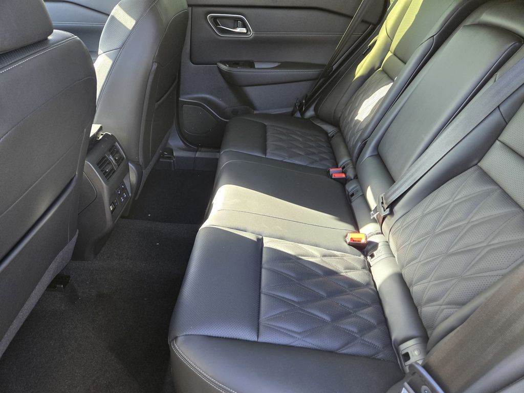 2026 Nissan Rogue Platinum Folsom CA