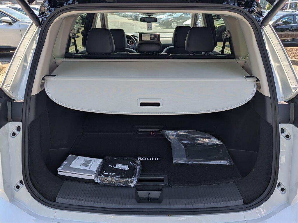 2026 Nissan Rogue Platinum Kennesaw GA