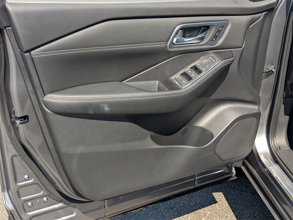 2026 Nissan Rogue Platinum Kennesaw GA
