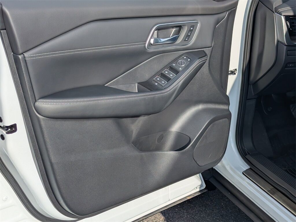 2026 Nissan Rogue Platinum Kennesaw GA