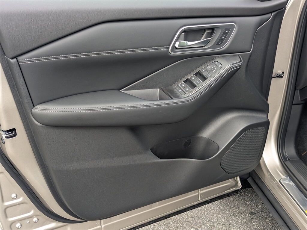 2026 Nissan Rogue Platinum Kennesaw GA