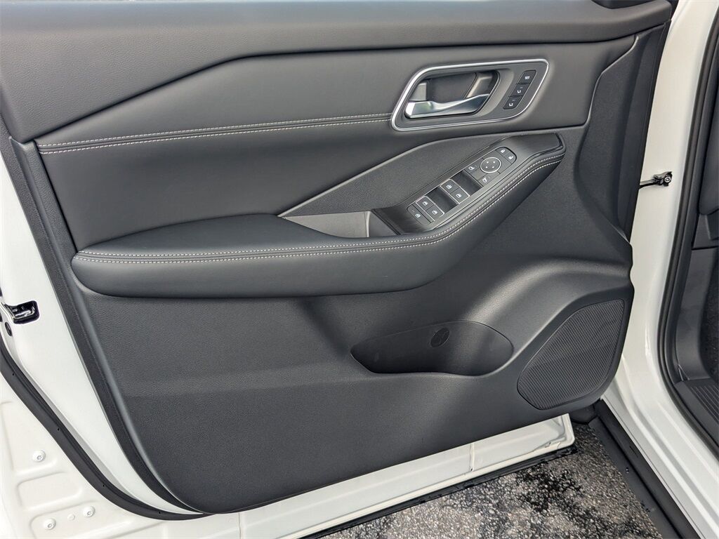 2026 Nissan Rogue Platinum Kennesaw GA