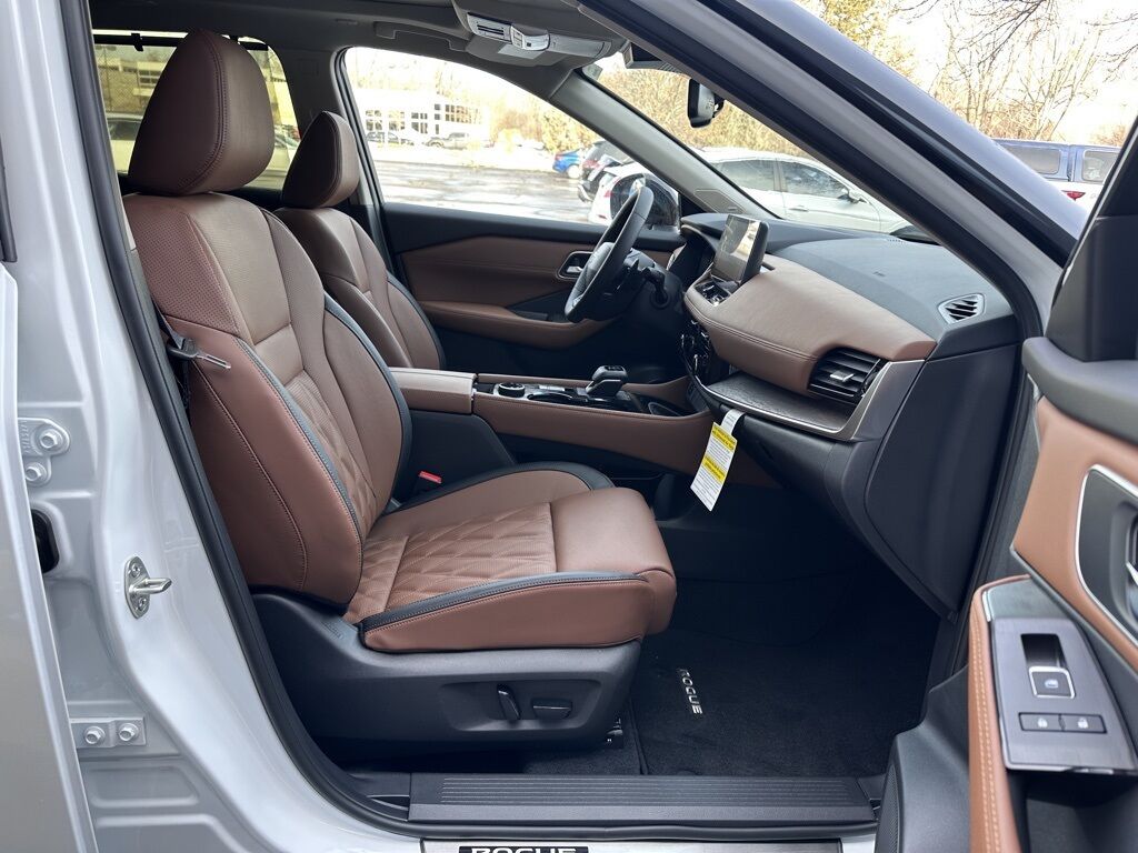 2026 Nissan Rogue Platinum San Clemente CA