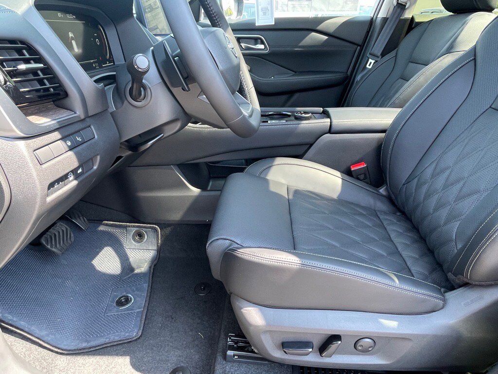 2026 Nissan Rogue Platinum Oak Ridge TN