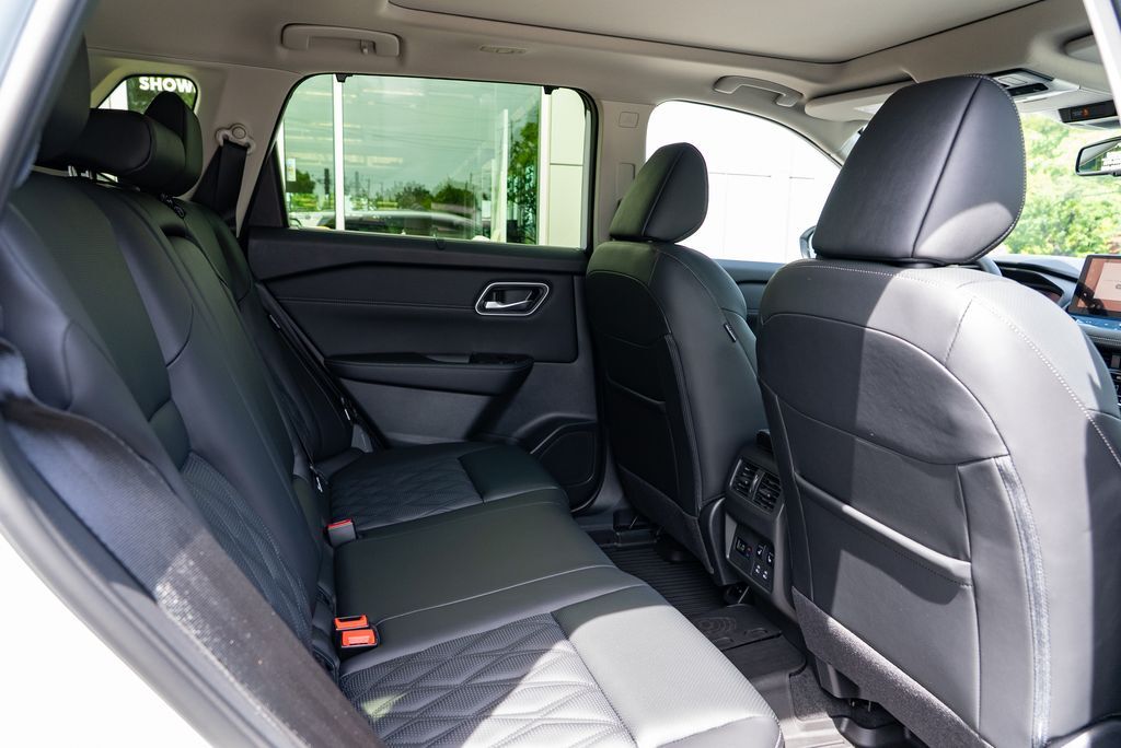 2026 Nissan Rogue Platinum Beaverton OR