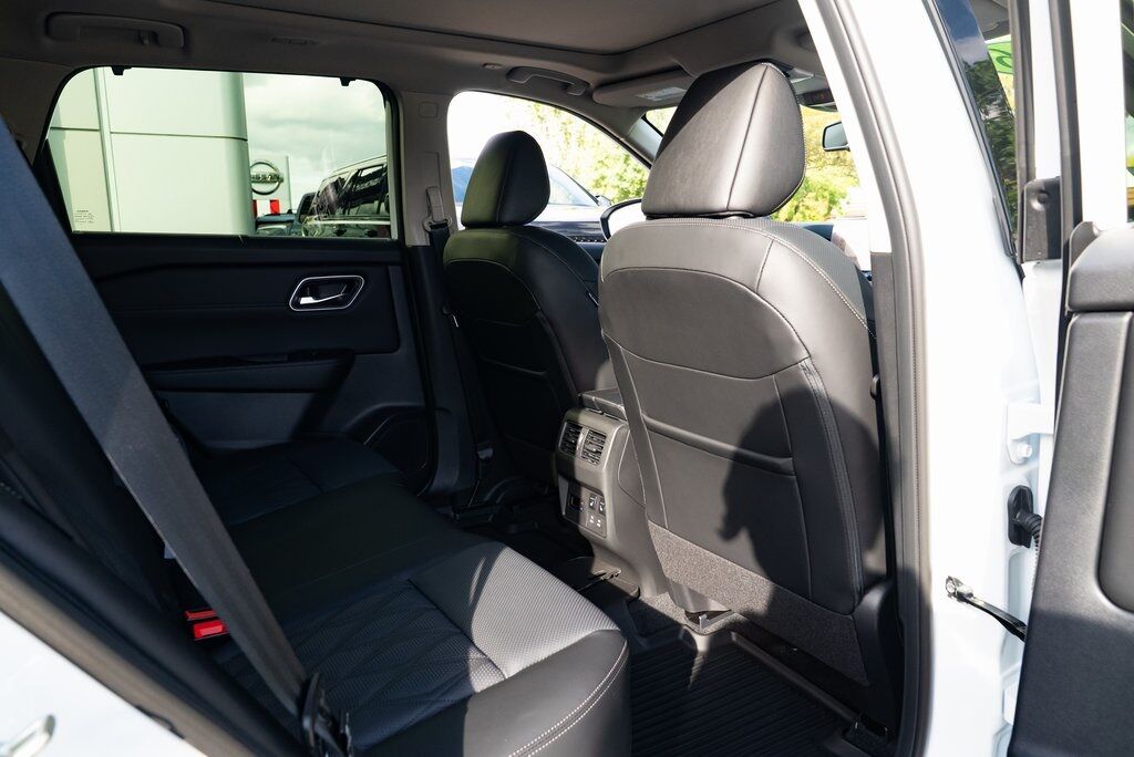 2026 Nissan Rogue Platinum Beaverton OR