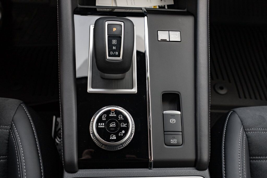 2026 Nissan Rogue Plug-In Hybrid SL Beaverton OR