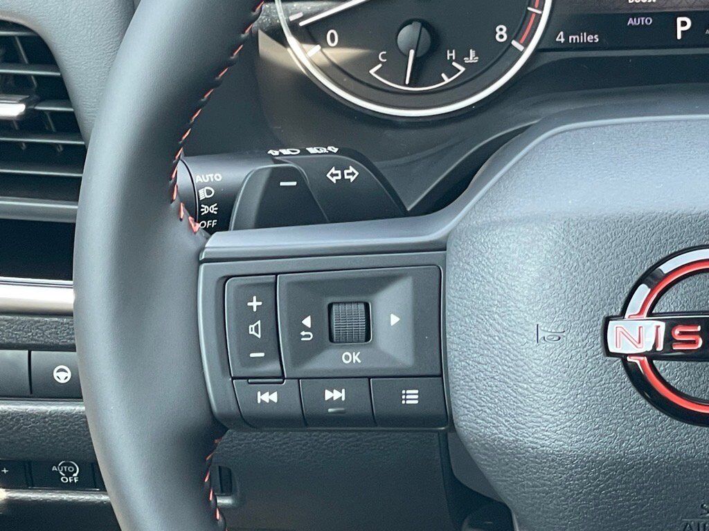 2026 Nissan Rogue SV photo 13