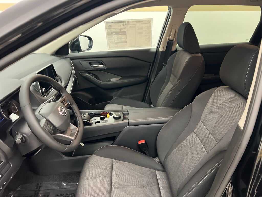 2026 Nissan Rogue SV Gasoline