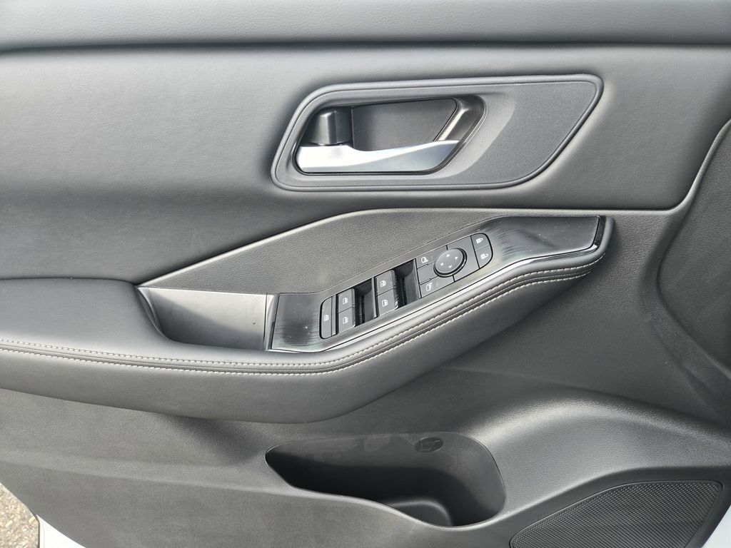 2026 Nissan Rogue SV Folsom CA