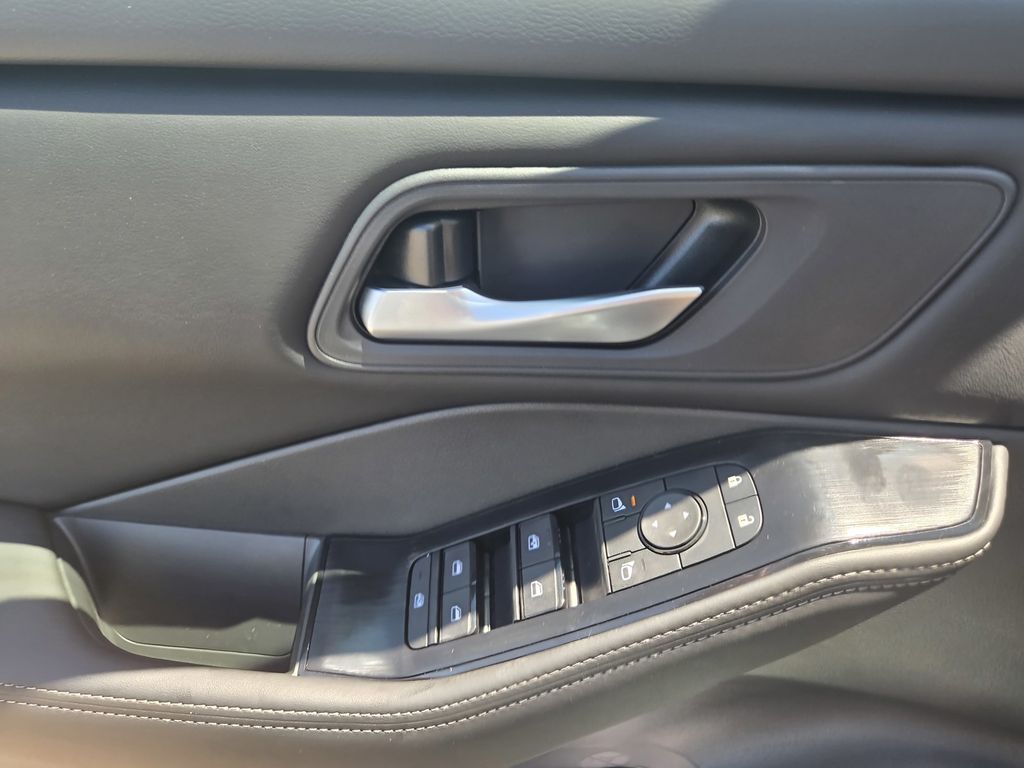 2026 Nissan Rogue SV Folsom CA