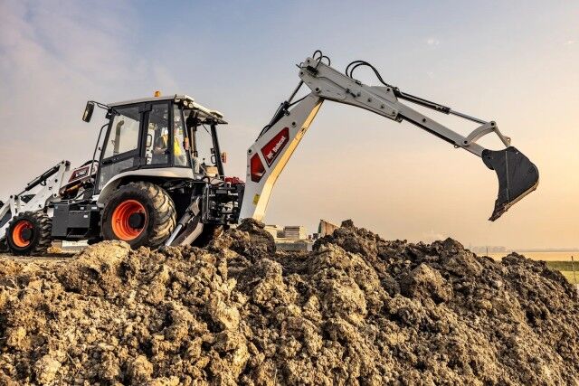 2026 No Make BOBCAT B760 BACKHOE LOADER Naples FL