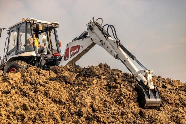 2026 No Make BOBCAT B760 BACKHOE LOADER