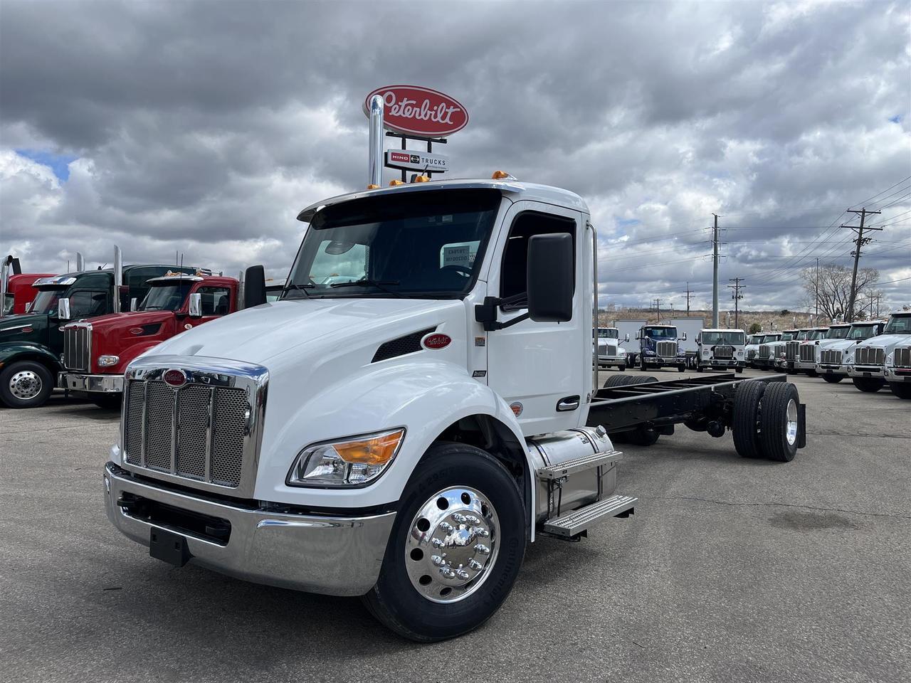 2026 Peterbilt 536