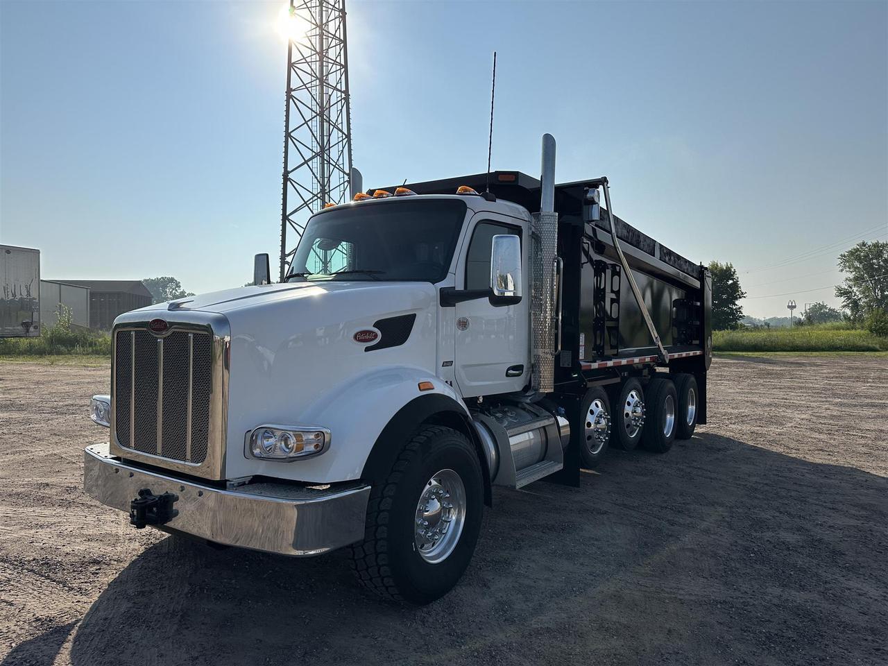 2026 Peterbilt 567