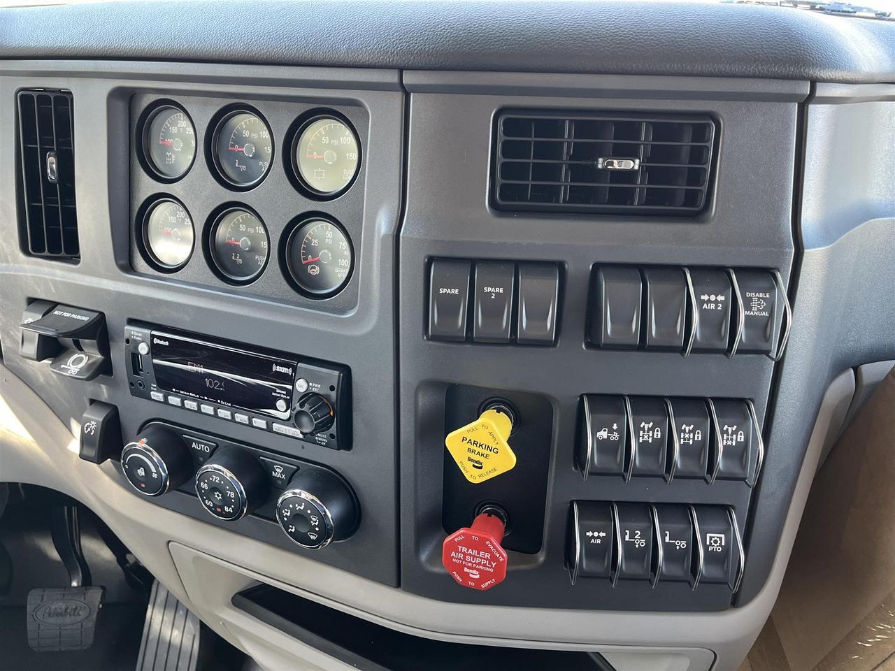 2026 Peterbilt 567 Rochester MN