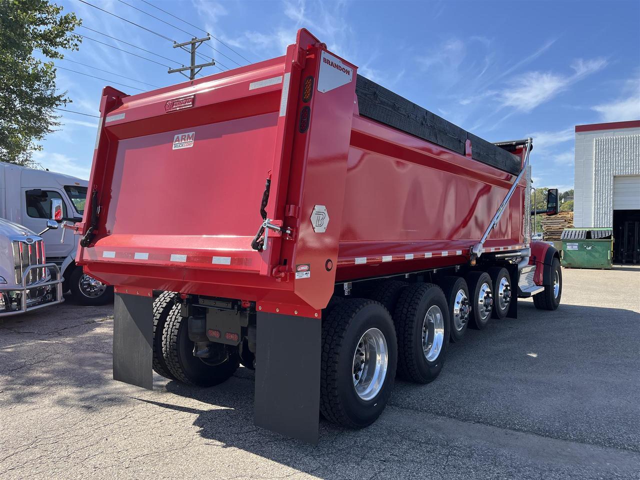 2026 Peterbilt 567 Rochester MN