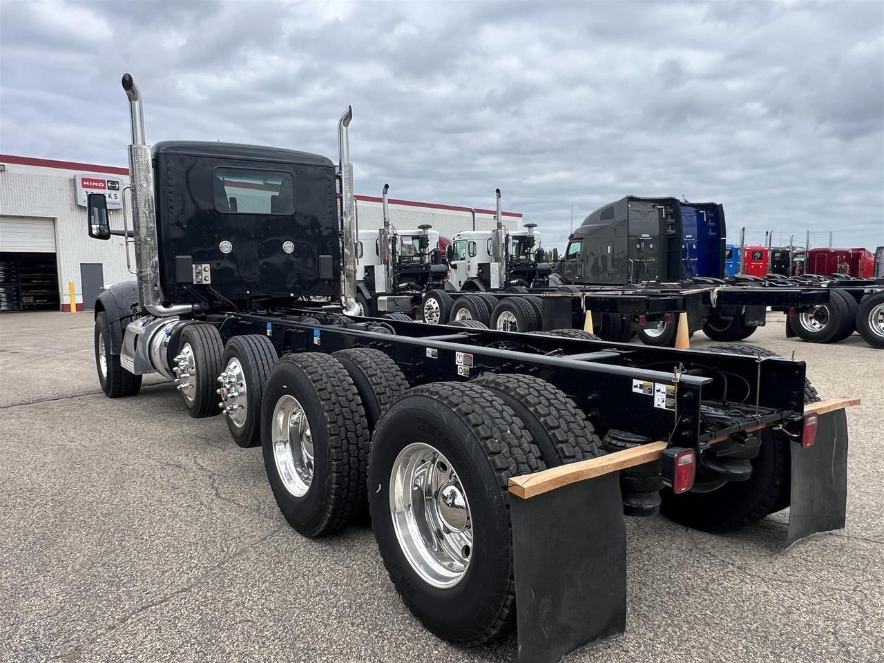 2026 Peterbilt 567 South St. Paul MN