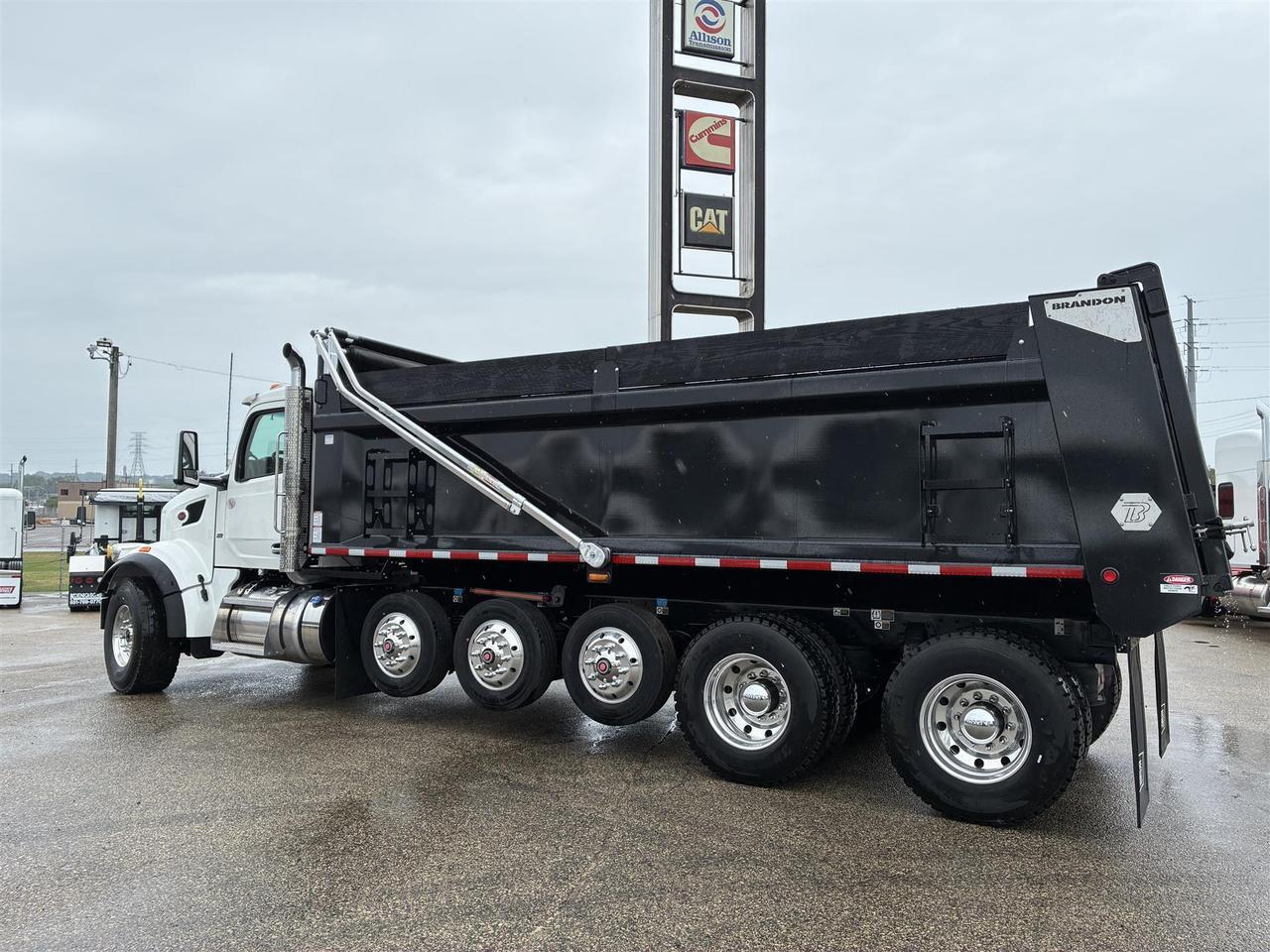 2026 Peterbilt 567 Dump Truck