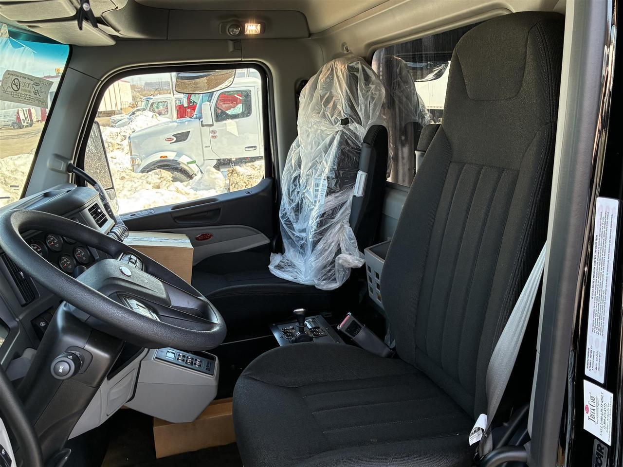 2026 Peterbilt 567 - image 7