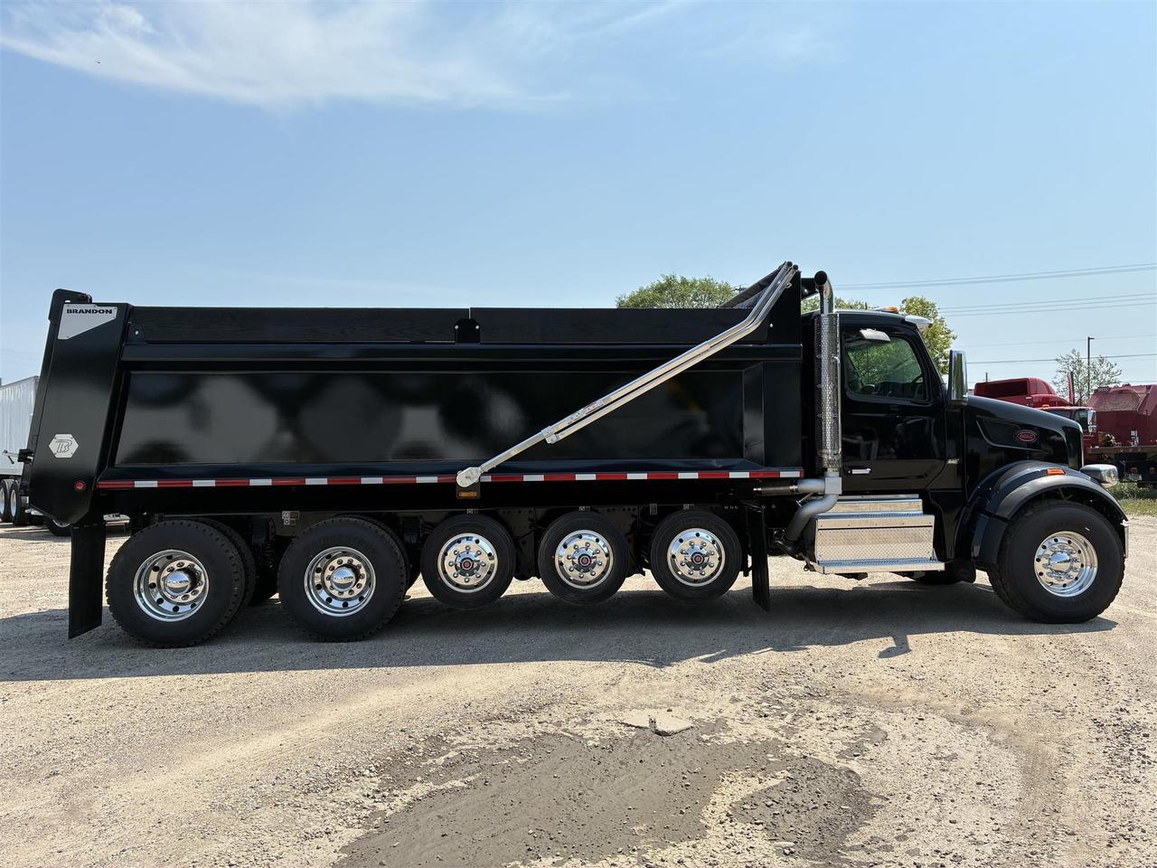 2026 Peterbilt 567 in South St. Paul, MN — photo 5