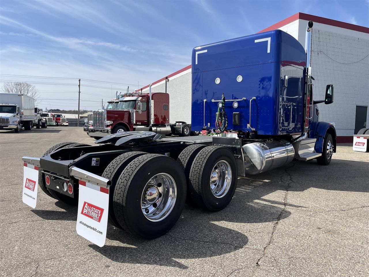 2026 Peterbilt 567 72&quot; Double Bunk High Roof Eau Claire WI