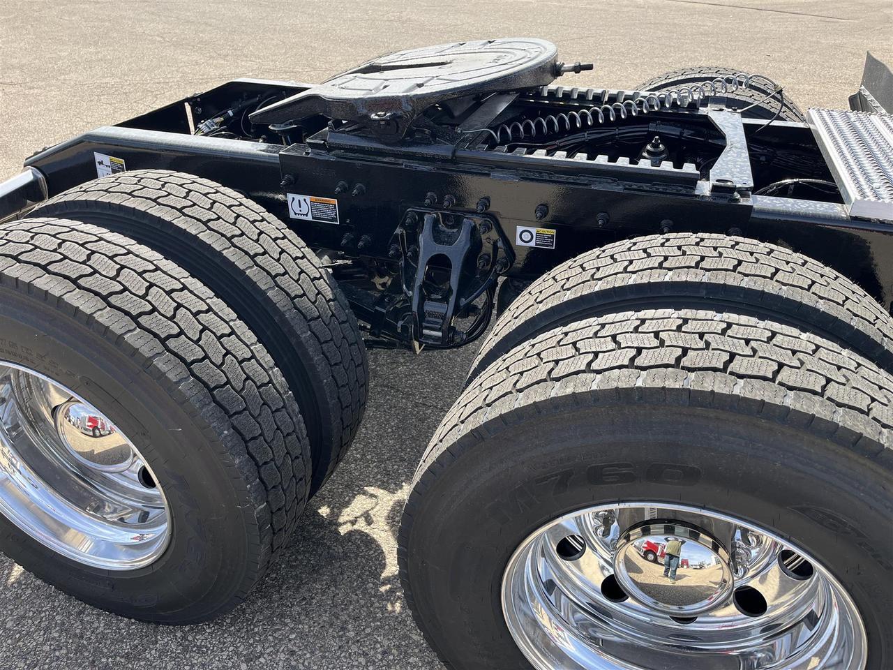 2026 Peterbilt 567 72" Double Bunk High Roof Rochester MN