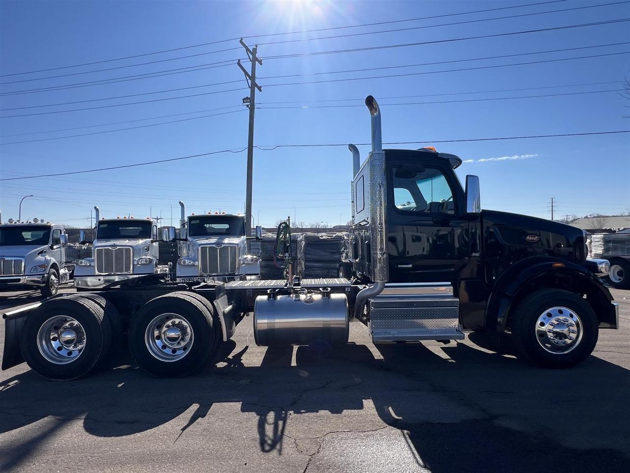 2026 Peterbilt 567 - image 3