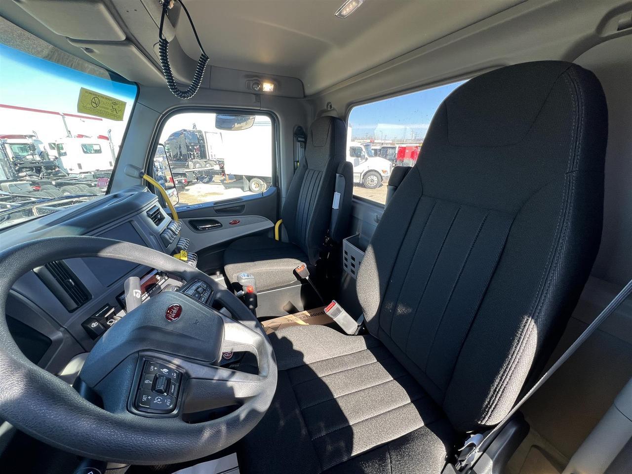 2026 Peterbilt 567 - image 11