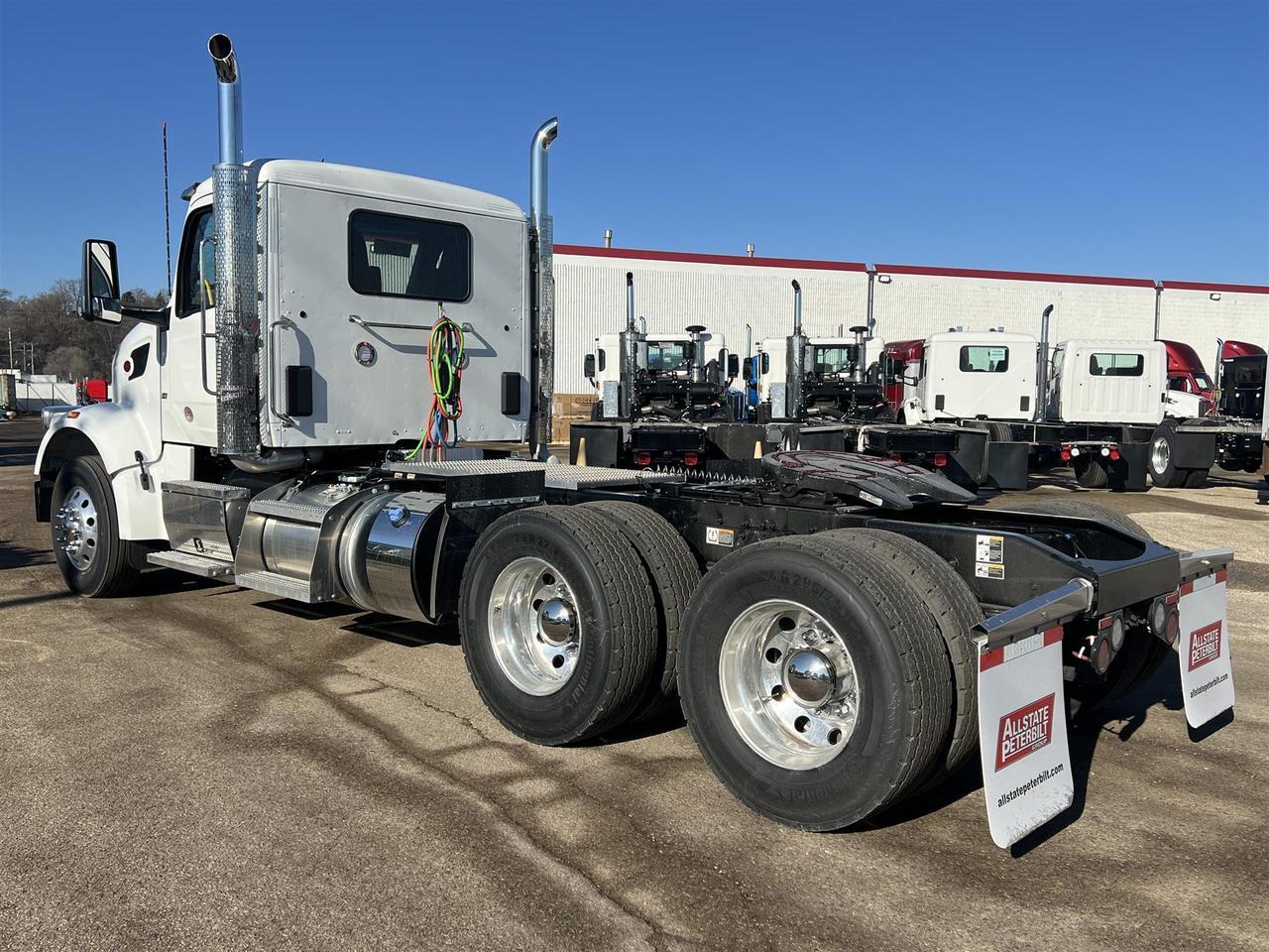 2026 Peterbilt 567 - image 4