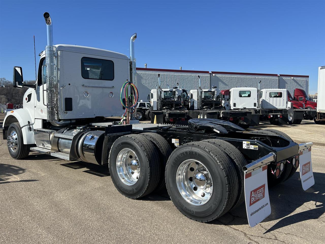2026 Peterbilt 567 - image 4