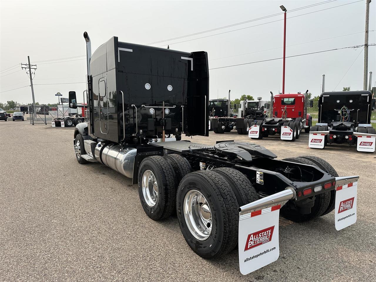 2026 Peterbilt 579 72" Double Bunk High Roof Rochester MN
