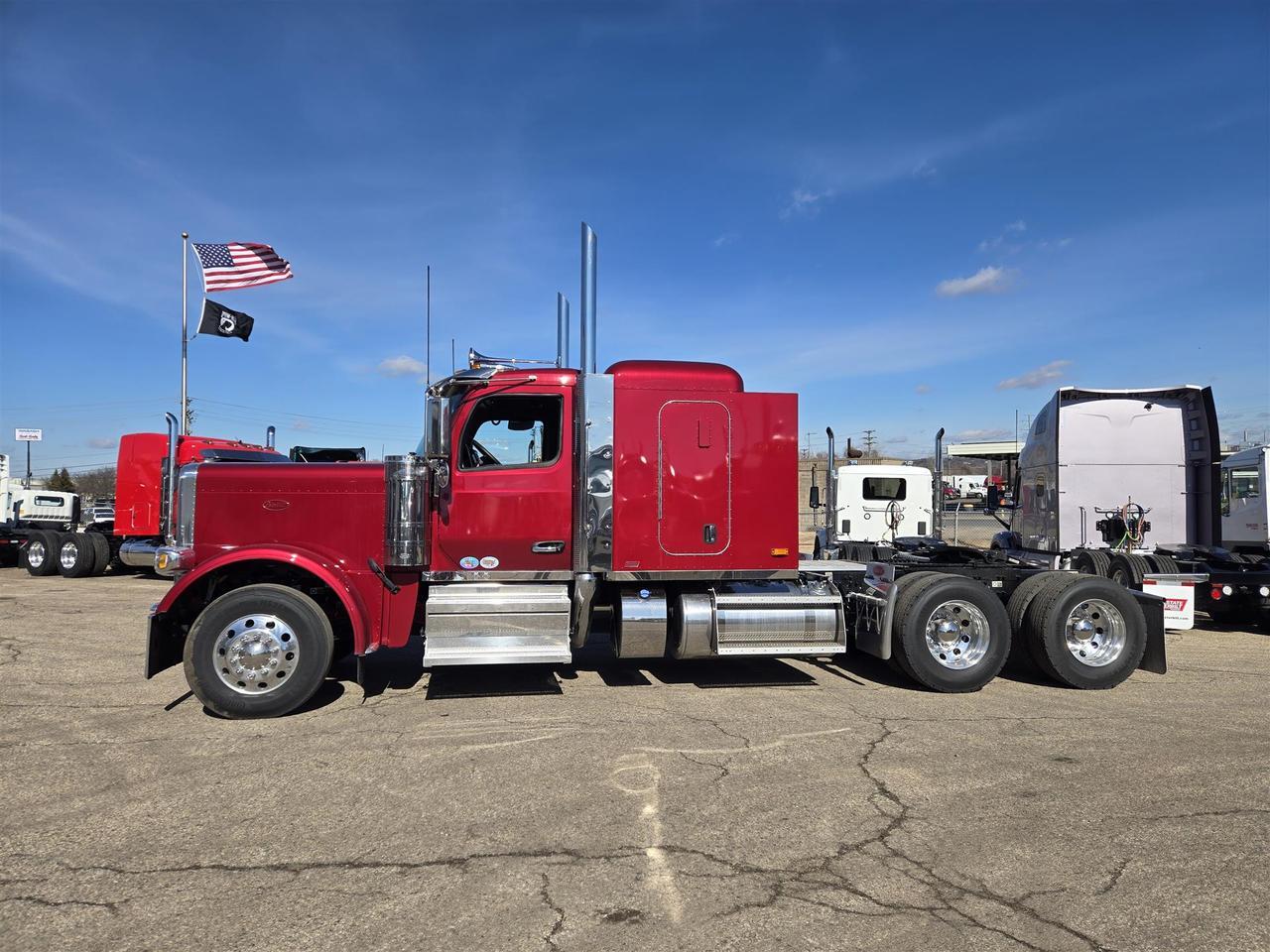 2026 Peterbilt 589 58&quot; Low Roof Rochester MN