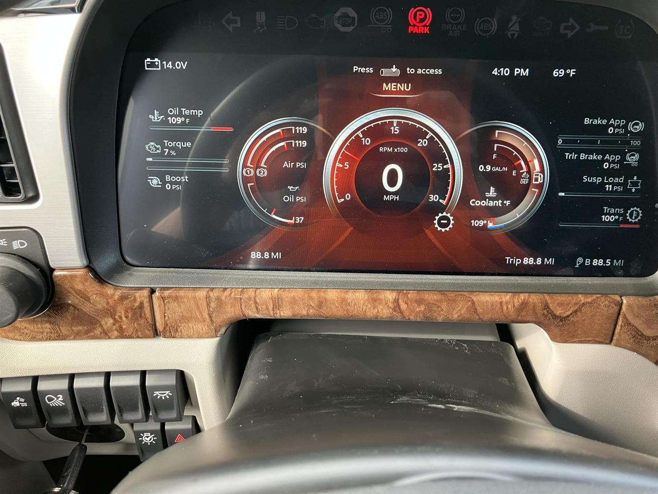 2026 Peterbilt 589 80" High Roof Eau Claire WI