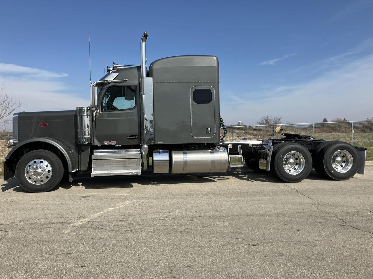 2026 Peterbilt 589 80" High Roof Eau Claire WI