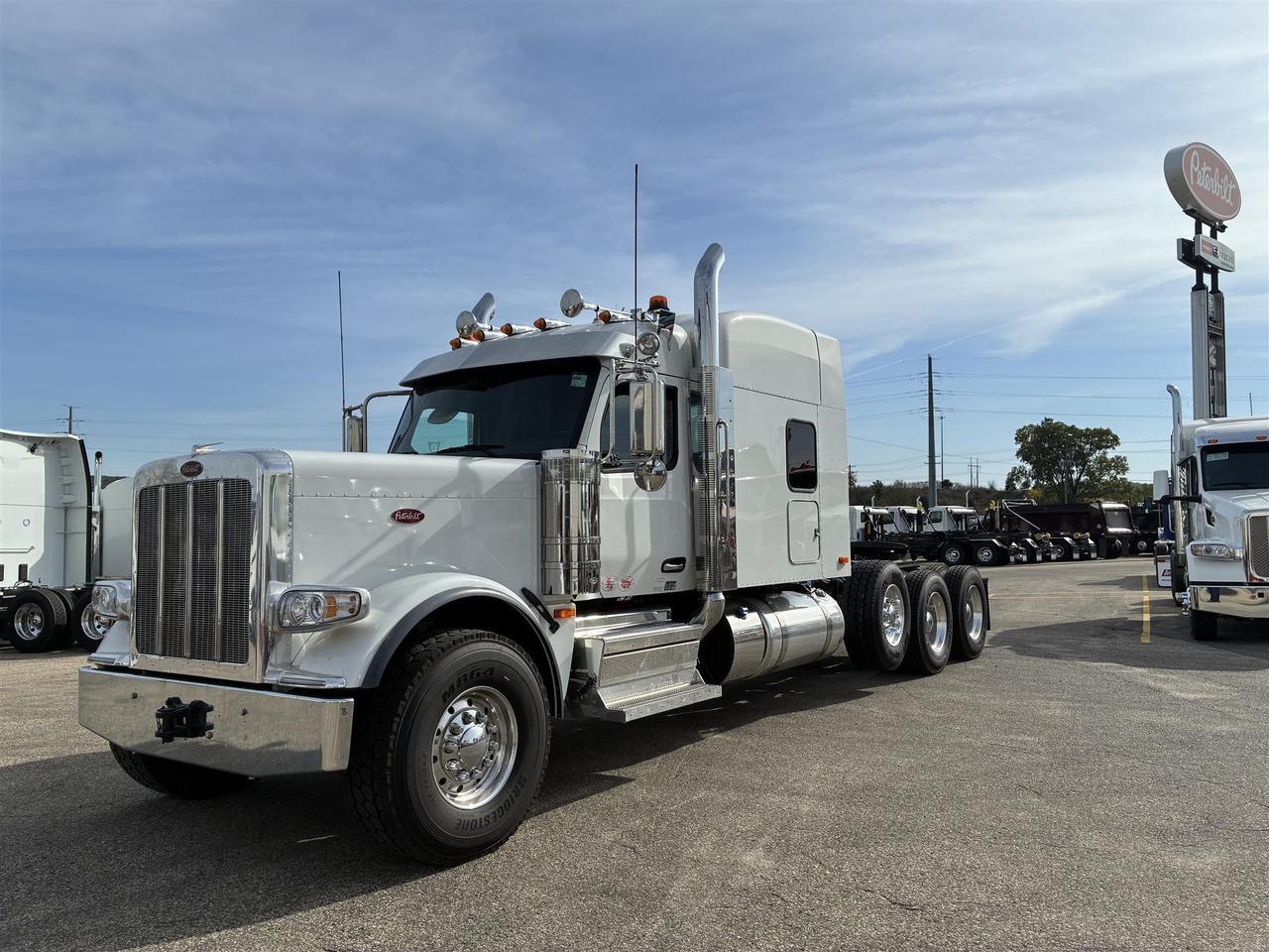 2026 Peterbilt 589 Sleeper