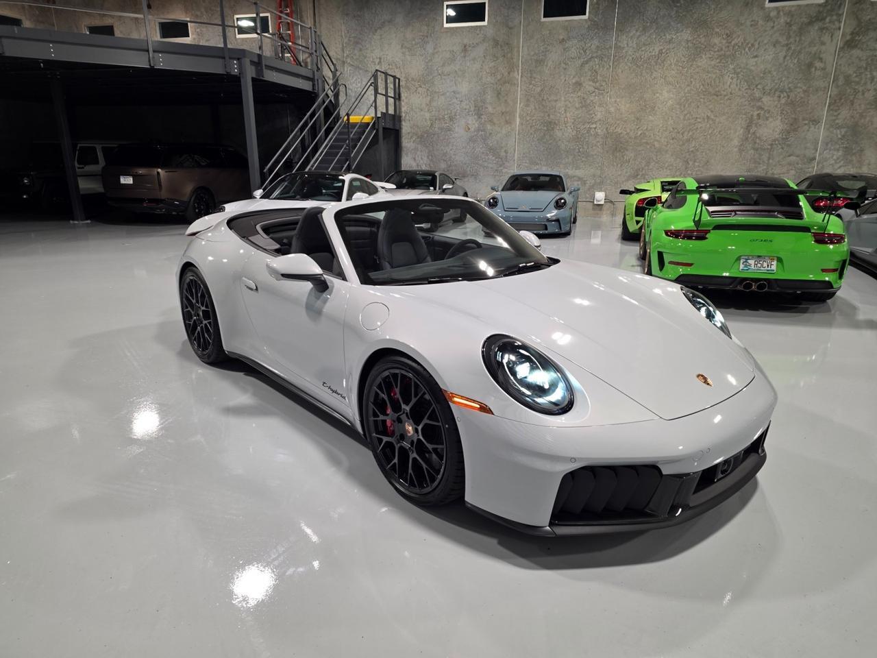 2026 Porsche 911 Carrera 4 GTS Cabriolet