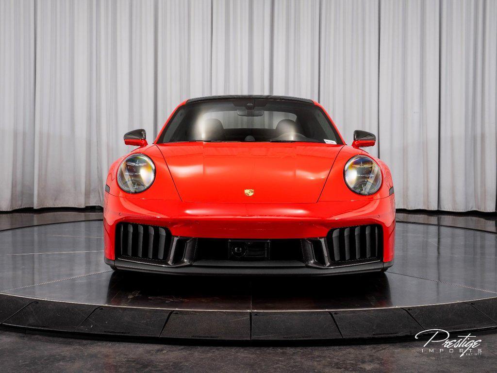 2026 Porsche 911 Carrera 4 GTS