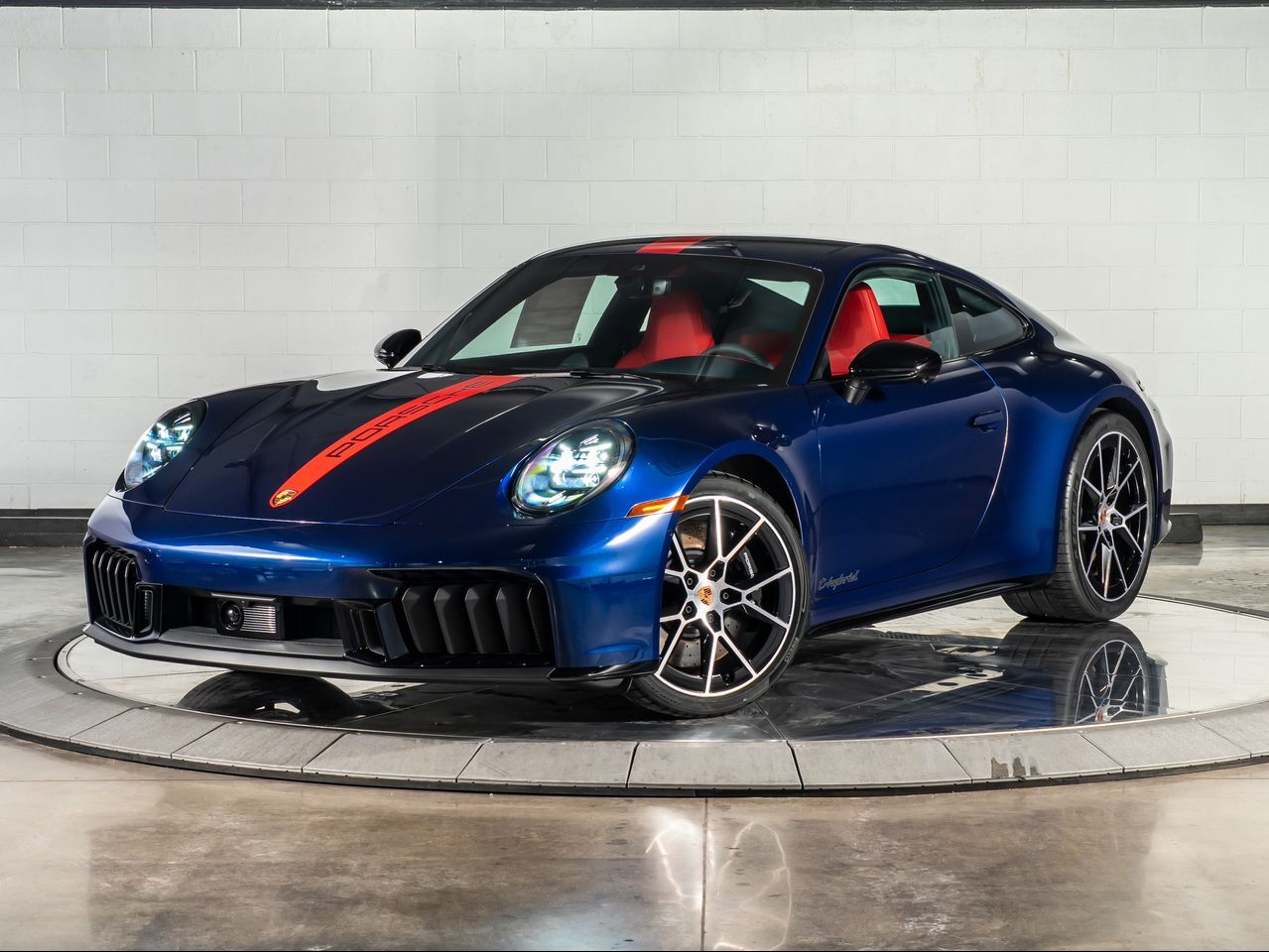 2026 Porsche 911 Carrera 4 GTS
