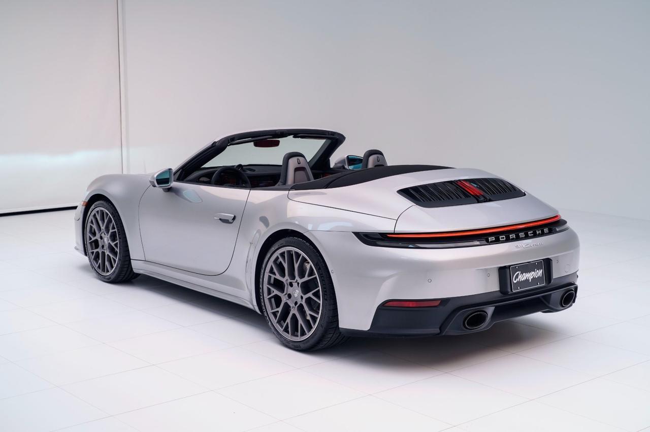 2026 Porsche 911 Cabriolet photo 3