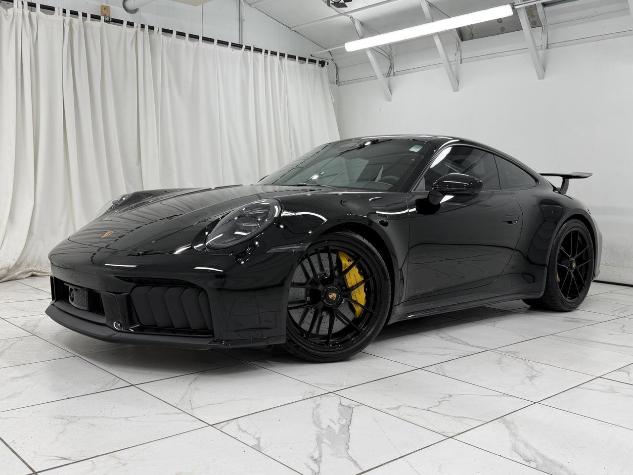 2026 Porsche 911 Carrera Gts